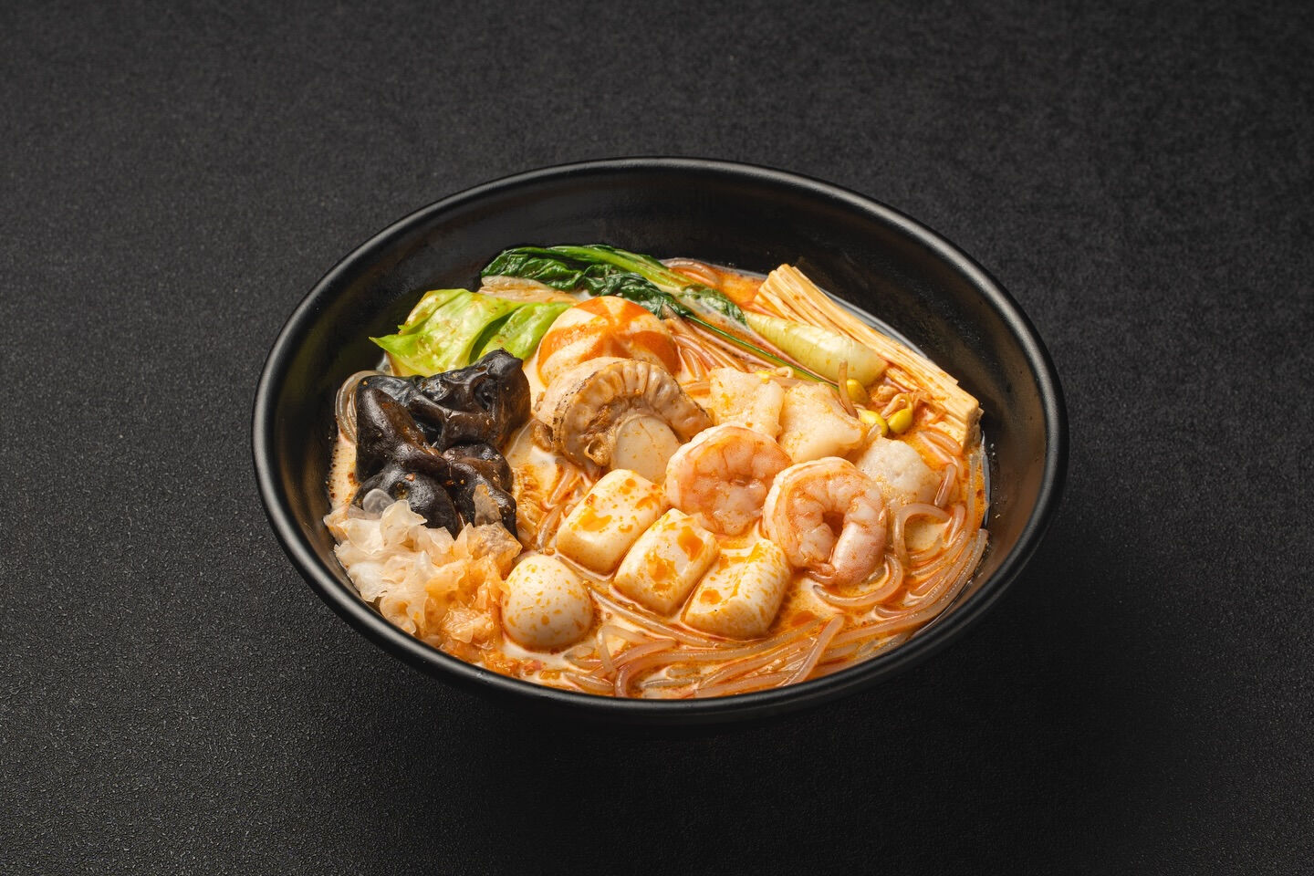 ⁡🦐 海鮮の旨みを、一杯に